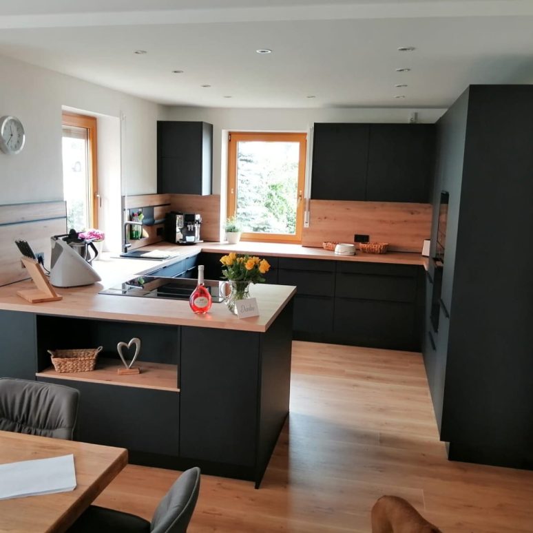 03_482011084_4135930149970518_932707039005366319_n